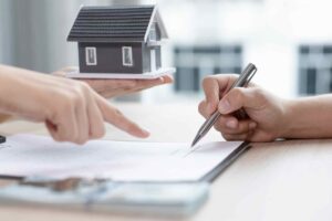 How to Get Out of a Commercial Lease in France traesch lawyer
