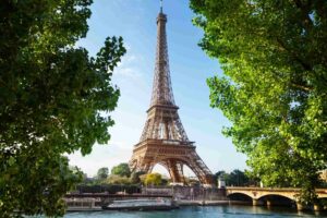 Adagio Montrouge unpaid rent traesch lawyer